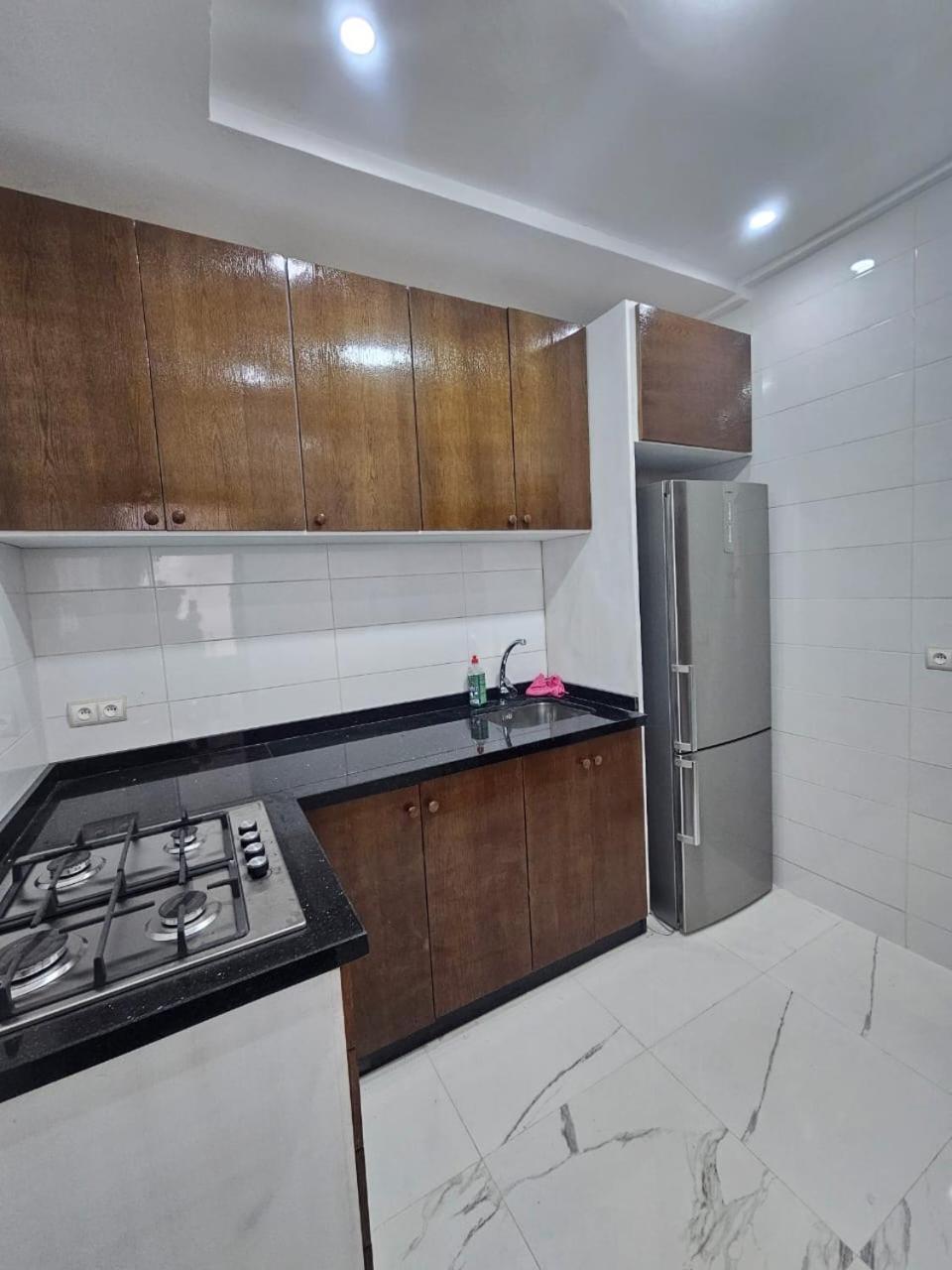 Apartment Moderne Al Jadid Pres De La Corniche *